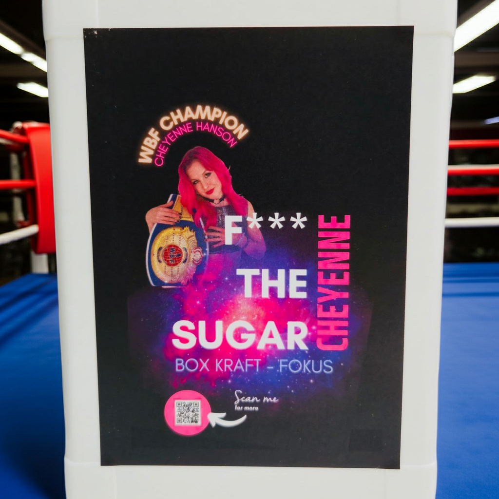 Cheyenne Hanson Box – Kraft, Fokus